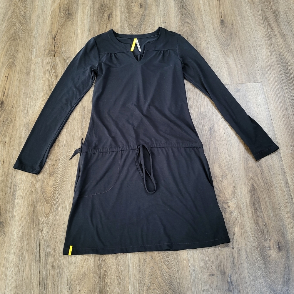 Lole Women's Athletic Dress Long Sleeve Small Wool Blend Tie Waist Black Hiking